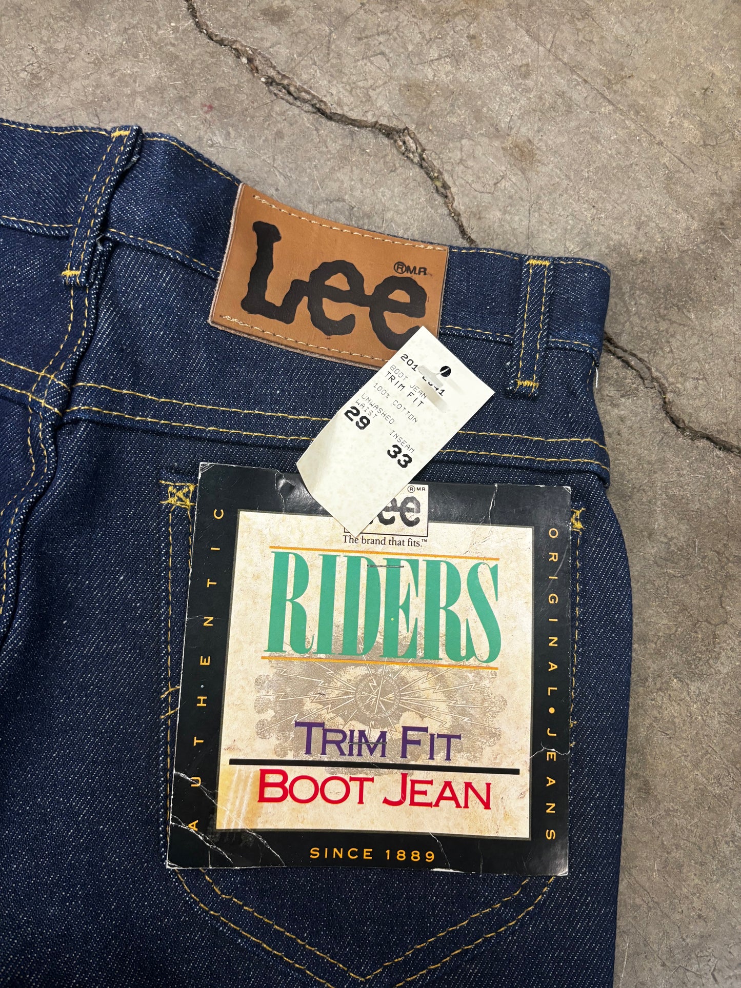 Deadstock 1995 Lee Riders trim fit