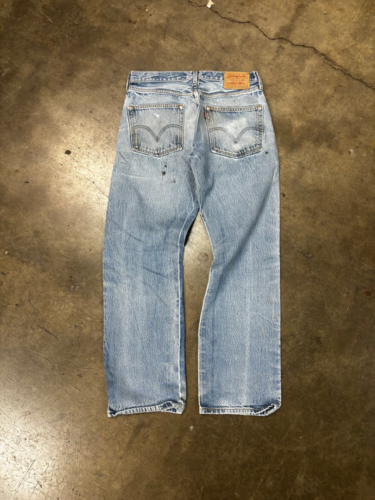 Vtg Levis 501 distressed